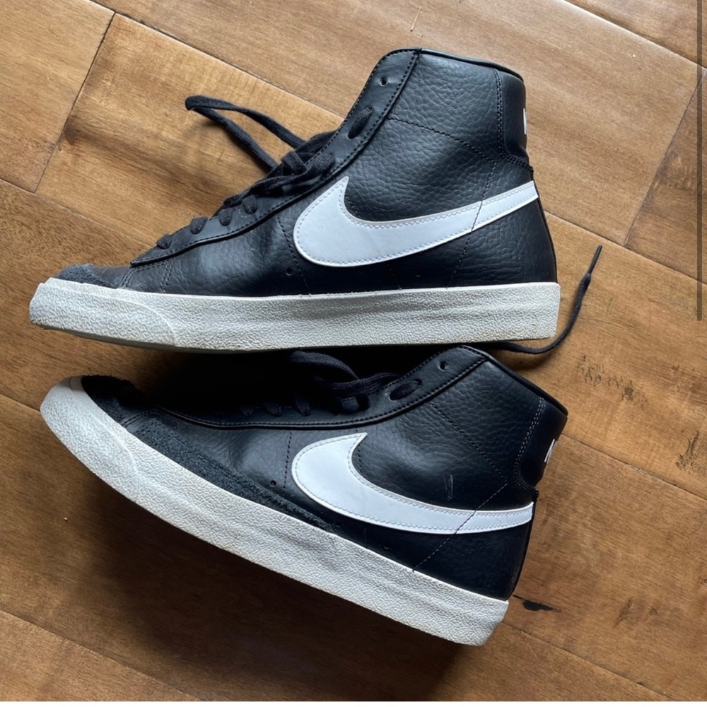 Nike Blazers men’s size 9.5